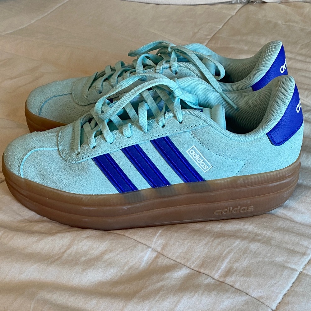 Adidas Women's Light Blue and Gum Sole Sneakers
